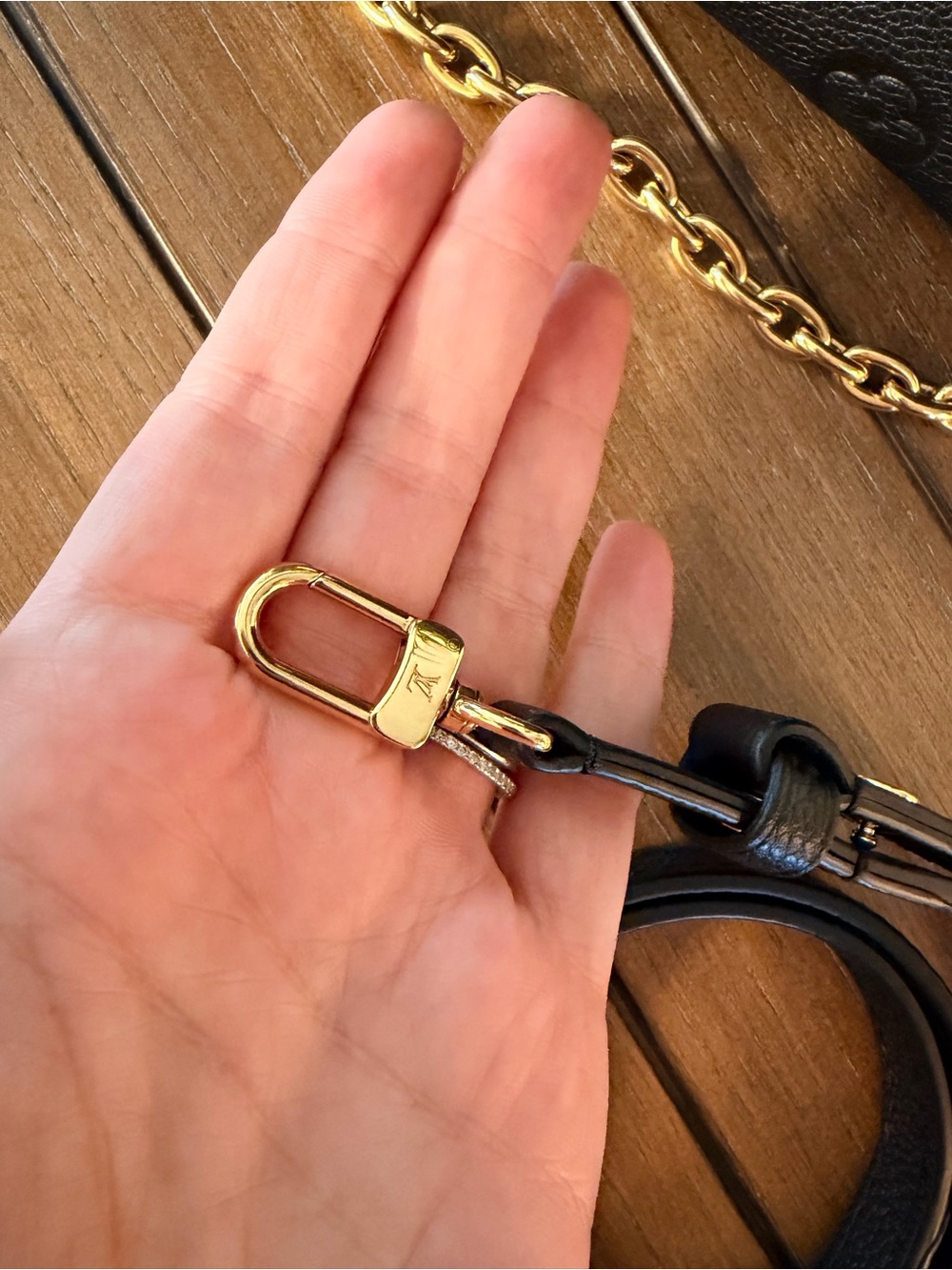 Louis Vuitton Pochette Liv - black empreinte - Picture 12 of 12